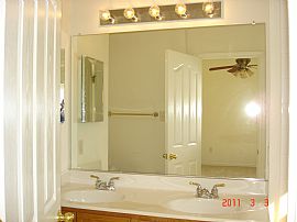 Townhouse in Frederick, MD (Photo 10 of 12)