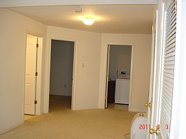 Townhouse in Frederick, MD (Photo 12 of 12)