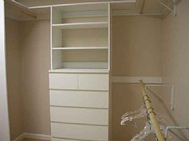 Unique, Large, Squeaky Clean Home with Open Floor Plan in Fairfax, VA (Photo 6 of 7)