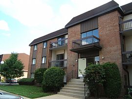 2bed/bath in Ne Gated Community in Philadelphia, PA (Photo 3 of 5)