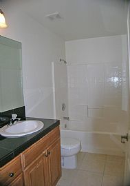 Newer Home For a Larger Family in Joshua Tree, CA (Photo 7 of 9)