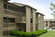 Willow Lake Apartments -  Great Location..Great Price in Kansas City, MO (Photo 2 of 7)