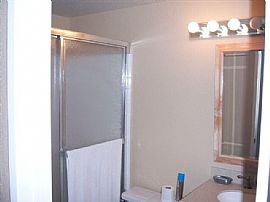 Lovely home located walking distance to Mary Henley park!! in Hemet, CA (Photo 2 of 6)