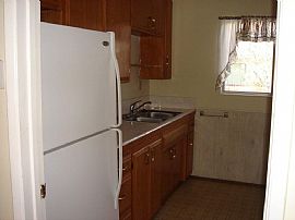 Charming Single Story Senior Home Complete with All Appliances! in Hemet, CA (Photo 4 of 6)