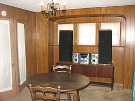 Nice 4 Bedroom Home Walking Distance to University of Toledo in Toledo, OH (Photo 3 of 3)