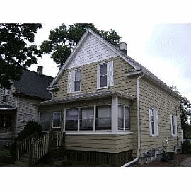 Incredible 3 BR, 2 BA House in West Allis, WI