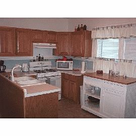 Incredible 3 BR, 2 BA House in West Allis, WI (Photo 2 of 3)