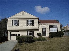 Attractive 3 BR, 2 BA Home in Lithonia, GA