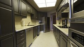 Three Bedroom Apartment in Private and Beautiful Area in New York, NY (Photo 4 of 9)