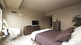 Three Bedroom Apartment in Private and Beautiful Area in New York, NY (Photo 5 of 9)