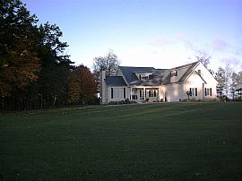 Cozy 3 Bedroom Home on 2 Acres in Dryden, MI (Photo 2 of 4)