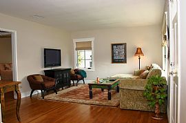 Beautiful South Torrance Home 3 bedroom in Torrance, CA (Photo 3 of 10)