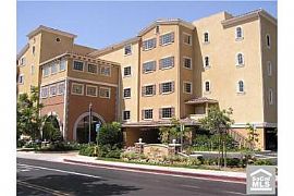 Beautiful South Torrance Condo in Torrance, CA (Photo 3 of 10)