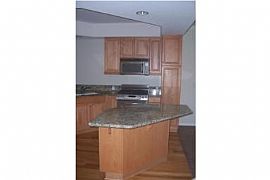 Beautiful South Torrance Condo in Torrance, CA (Photo 5 of 10)