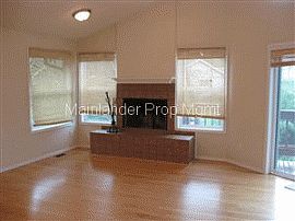 Tasteful 3 Br 2.5 Ba Home in Portland in Portland, OR (Photo 2 of 3)