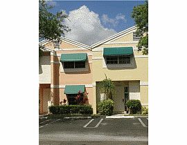 Sophisticated 2 Bedroom Townhome - Awesome! in Cooper City, FL