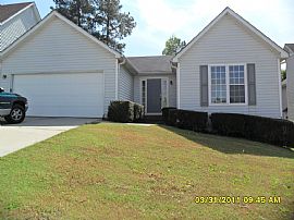 Spacious 3 Bedroom Ranch Home in Swim/tennis Community in Fayetteville, GA