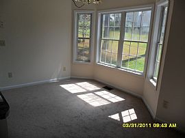 Spacious 3 Bedroom Ranch Home in Swim/tennis Community in Fayetteville, GA (Photo 4 of 6)