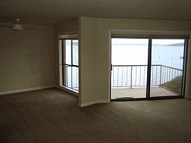 Magnificent Waterfront Townhome in Kirkland in Kirkland, WA (Photo 2 of 2)