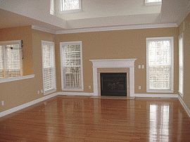Unbelieveable 5 Bedroom Home in Charlotte in Charlotte, NC (Photo 2 of 3)