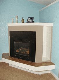 Colorful 4 Br 2.5 Ba Home Available Now in Edmonds, WA (Photo 2 of 3)