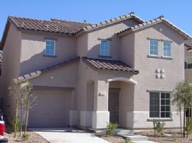 Beautiful 3 Br, 2.5 Ba Home with Loft and Den in Las Vegas, NV