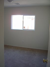 Beautiful 3 Br, 2.5 Ba Home with Loft and Den in Las Vegas, NV (Photo 6 of 7)