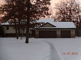 Pleasant 3 Bedroom Home in Elk River in Elk River, MN