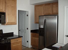 Spectacular 2 BR, 2.5 BA Townhouse For Rent in Highlands Ranch, CO (Photo 2 of 3)