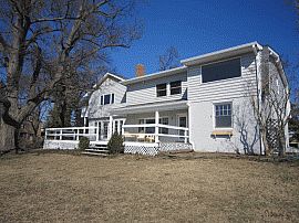 Splendid 5 Br Waterfront House For Rent in Crownsville, MD