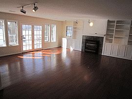 Splendid 5 Br Waterfront House For Rent in Crownsville, MD (Photo 3 of 3)