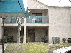 Bright and Dazzling 2 Br Townhouse in Las Vegas, NV