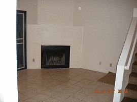 Bright and Dazzling 2 Br Townhouse in Las Vegas, NV (Photo 3 of 3)