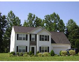 Beautiful 4 BR Home with Private Backyard  in Powder Springs, GA
