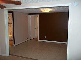 1 BR, 1 BA Garage Apartment - Midtown/3rd Ward in Houston, TX (Photo 3 of 6)