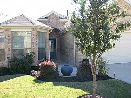 Lovely 3 Bedroom Mckinney Home with Covered Back Patio in Mc Kinney, TX
