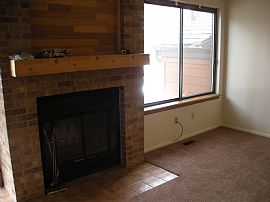 Large 2 BD Townhome on The Highline Canal in Denver, CO (Photo 3 of 5)