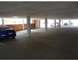 Luxury 2 Bedroom Condo with Great Location st Good  Rate in Quincy Center, MA (Photo 8 of 8)