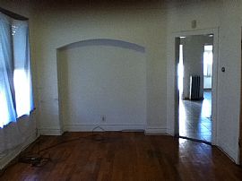 Home with In-Law Apartment Near 85th and May in Chicago, IL (Photo 2 of 5)