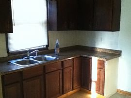 Home with In-Law Apartment Near 85th and May in Chicago, IL (Photo 3 of 5)