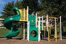 Newly Renovated 1 Bedroom Apartment Home with Upgraded Cabinetry in Laurel, MD (Photo 3 of 7)