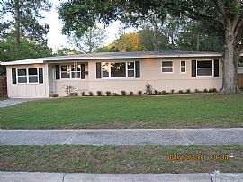 3 Bedroom Home on West Side in Jacksonville, FL (Photo 12 of 12)