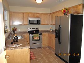 3 Bedroom Home on West Side in Jacksonville, FL (Photo 5 of 12)