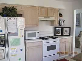 3 Bedroom Home - Close to 75th and I-355 in Naperville, IL (Photo 6 of 12)