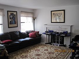 3 Bedroom Home - Close to 75th and I-355 in Naperville, IL (Photo 7 of 12)