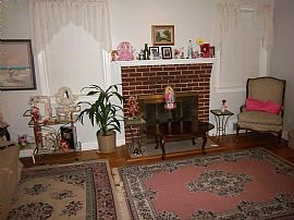 All Brick - Three Level - 3 Bedroom Single Family Home  in Wheaton, MD (Photo 4 of 7)