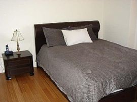 Furnished One Bedroom Apartment with Chandeliers in Miami Beach, FL (Photo 2 of 4)