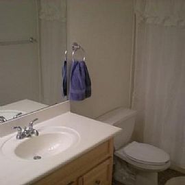 Furnished One Bedroom Apartment with Chandeliers in Miami Beach, FL (Photo 4 of 4)