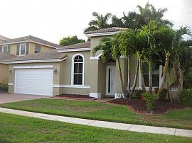 4 Bedroom Executive Home in Biltmore Estates in Miramar, FL