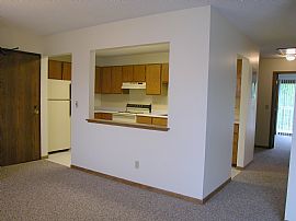 3 Bedroom Condo-Style Home with 2 Car Garage and 2 Balconies in Burnsville, MN (Photo 2 of 4)